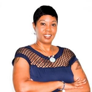 Meet your Posher, Monique